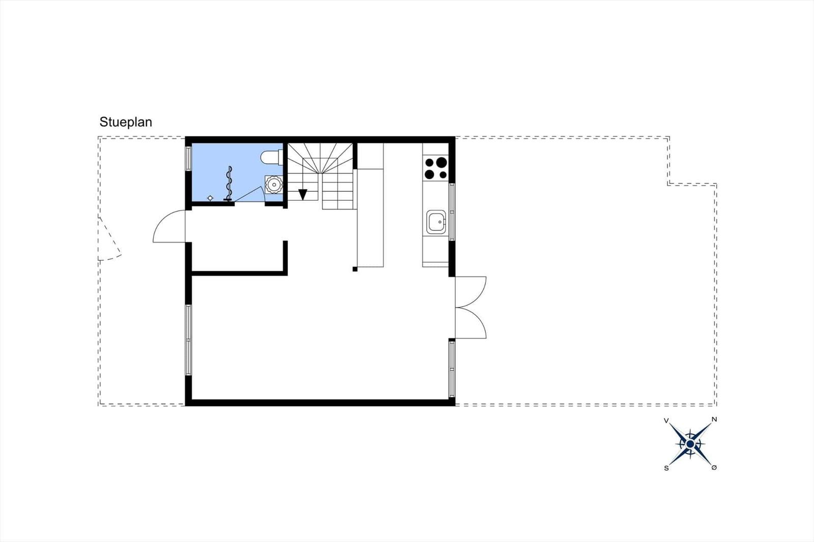 Floor plan shows kitchen, bathroom, and staircase.