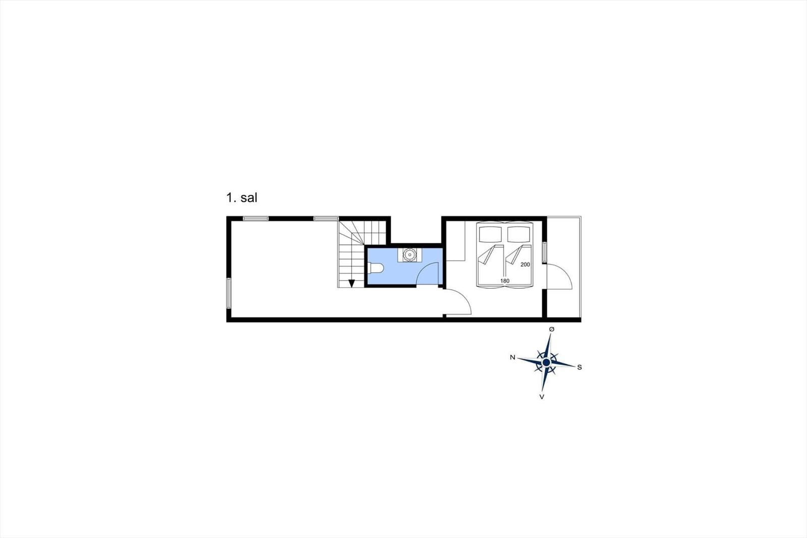 Erster Stock mit Schlafzimmer, Bad und Treppe.