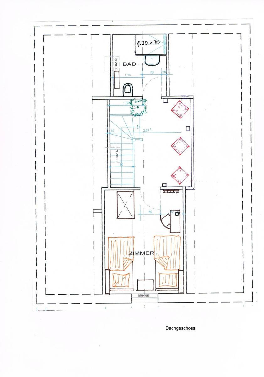 Dachgeschossplan mit zwei Schlafzimmern, Bad und Treppe.