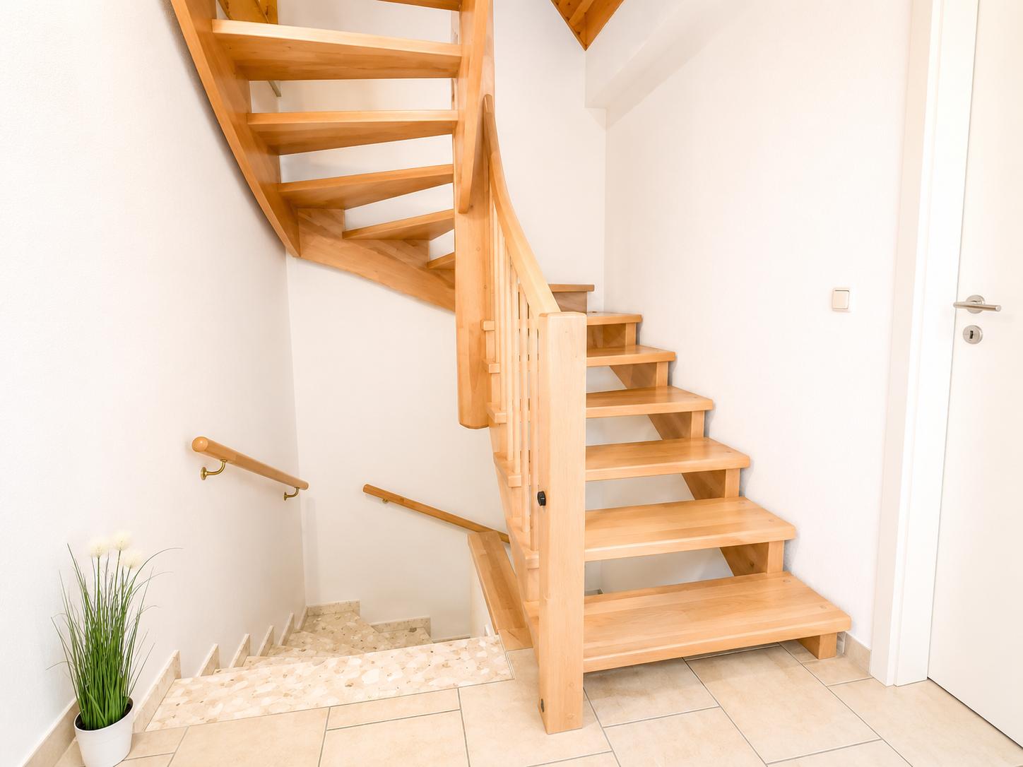 Treppe zum Schlafzimmer Dachgeschoß...
