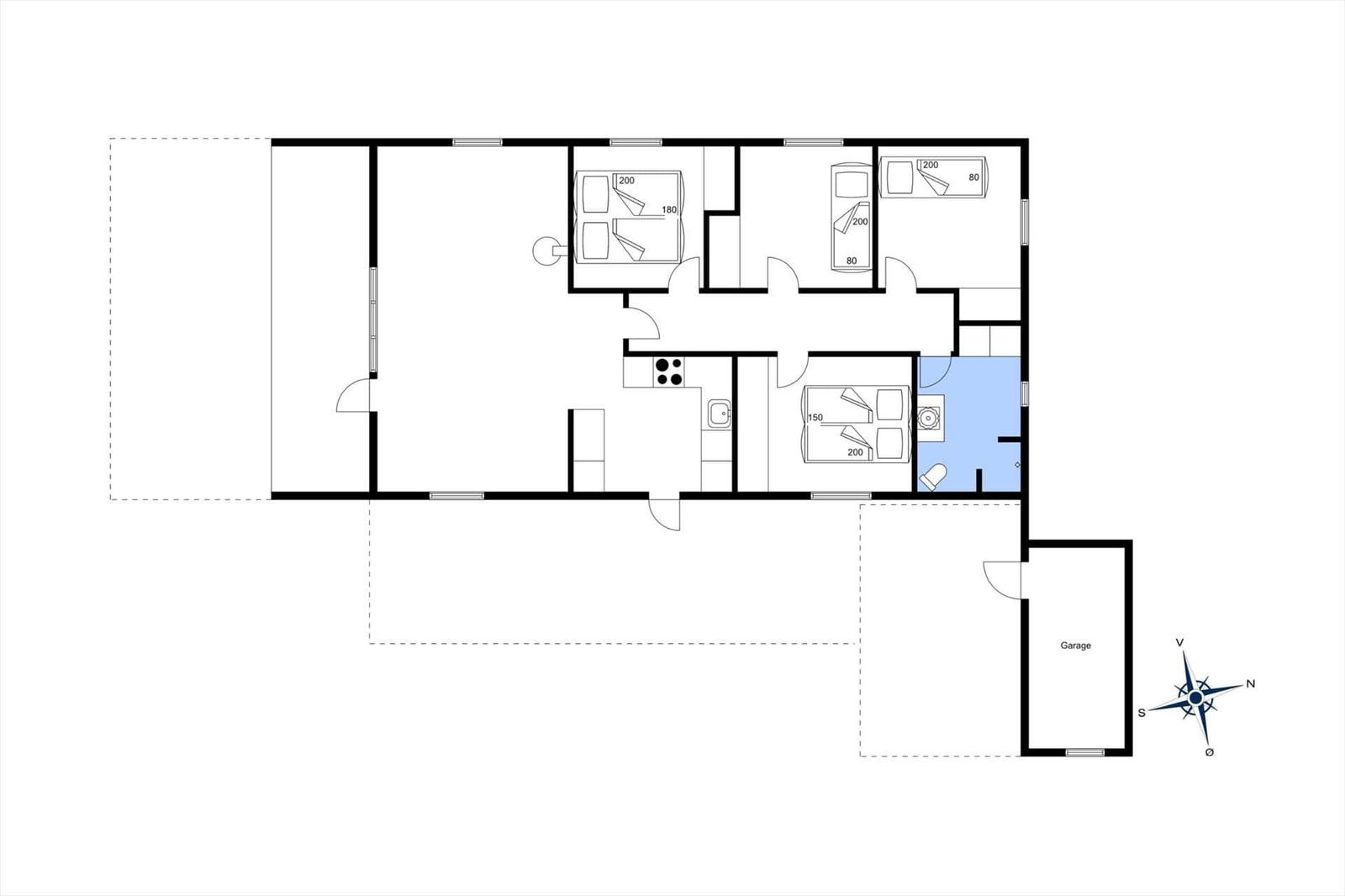 Wohnung mit drei Schlafzimmern, Küche und Garage. Flur und Bad sind eingezeichnet.