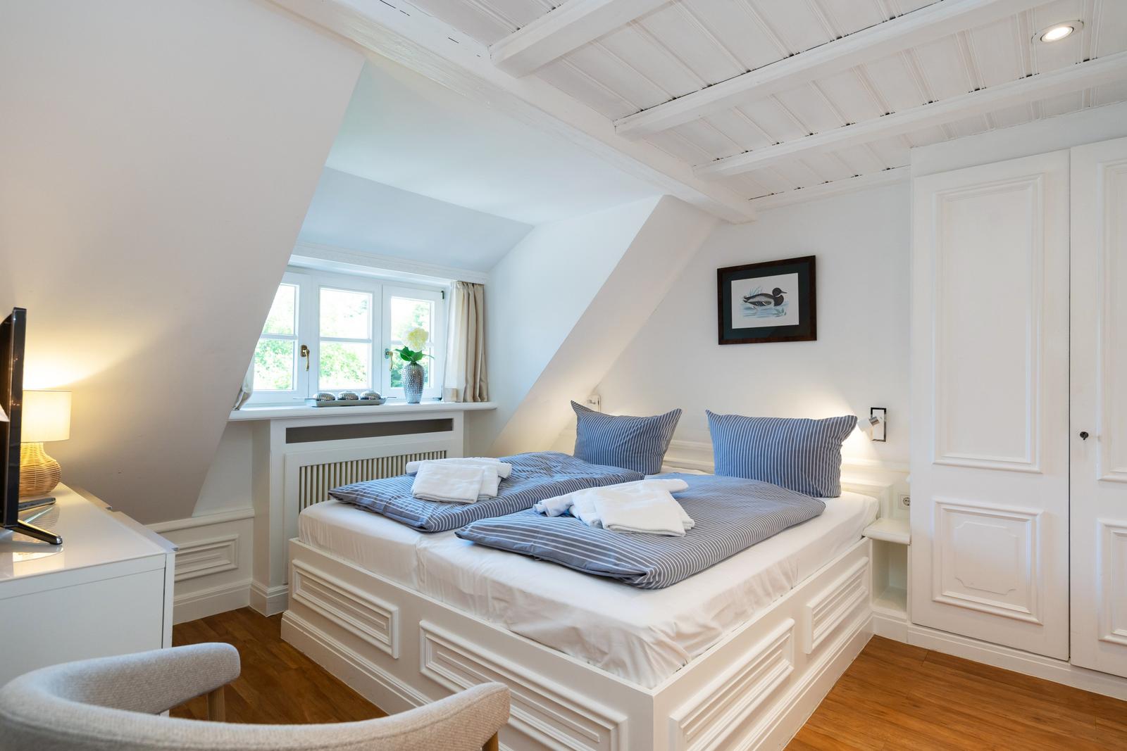 Doppelschlafzimmer (180x200 cm)