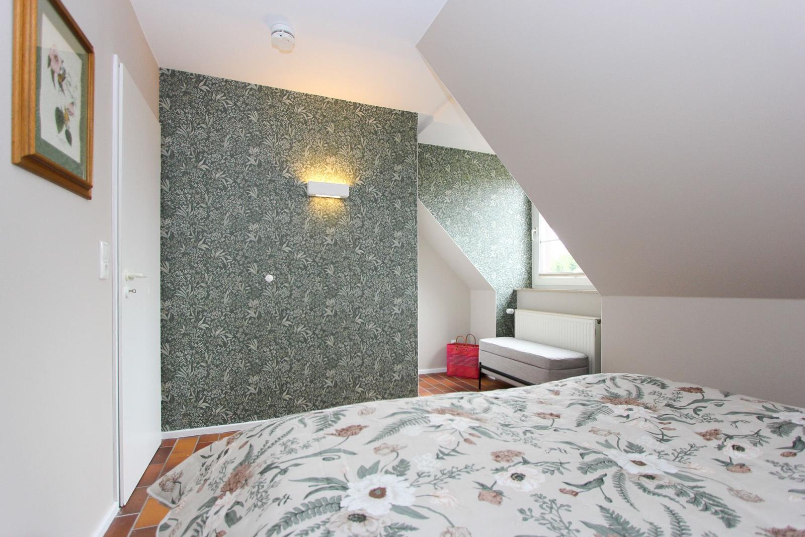 Schlafzimmer 2