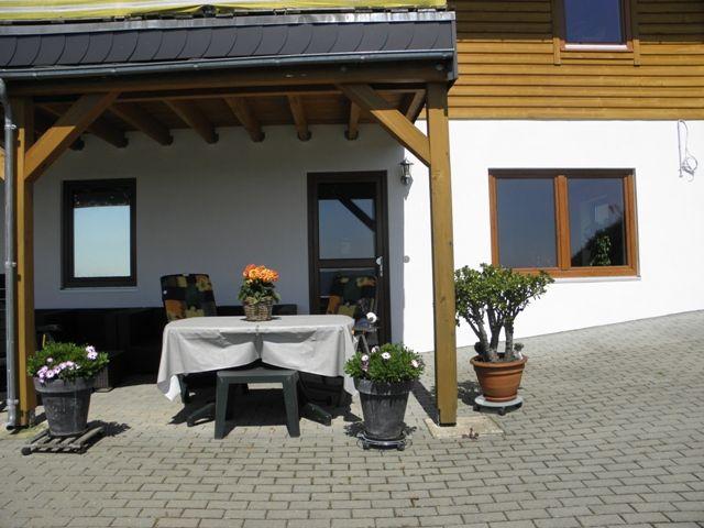 Ihr Frühstücksbereich vor der Wohnung