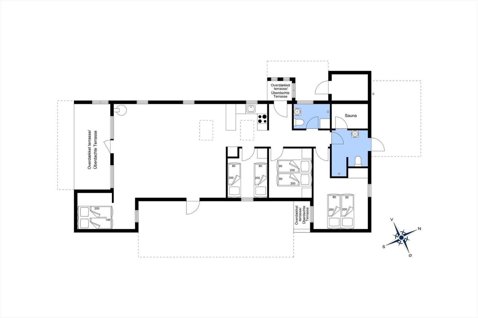 Wohnung mit Sauna, Küche und mehreren Schlafzimmern mit Dachterrasse.