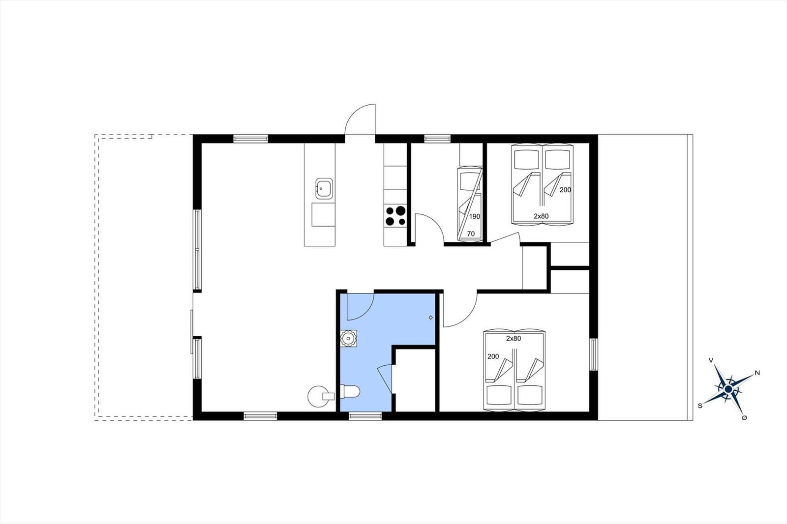 Wohnung mit Küche, Bad, zwei Schlafzimmern und einem Flur.