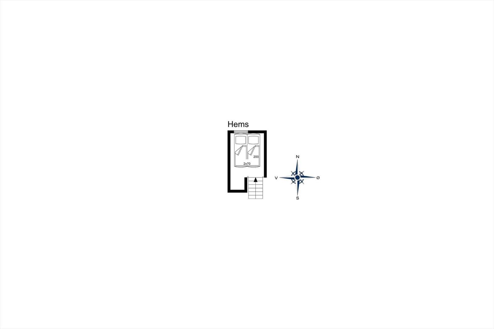 Hems mit 2x70 cm Bett und Treppe zur Unterkunft.