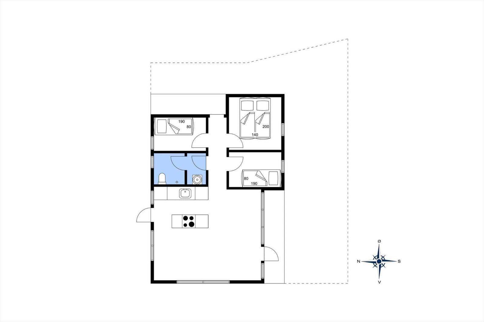 Wohnung mit drei Schlafzimmern, Küche und Bad. Raumbelegung mit Maßen.