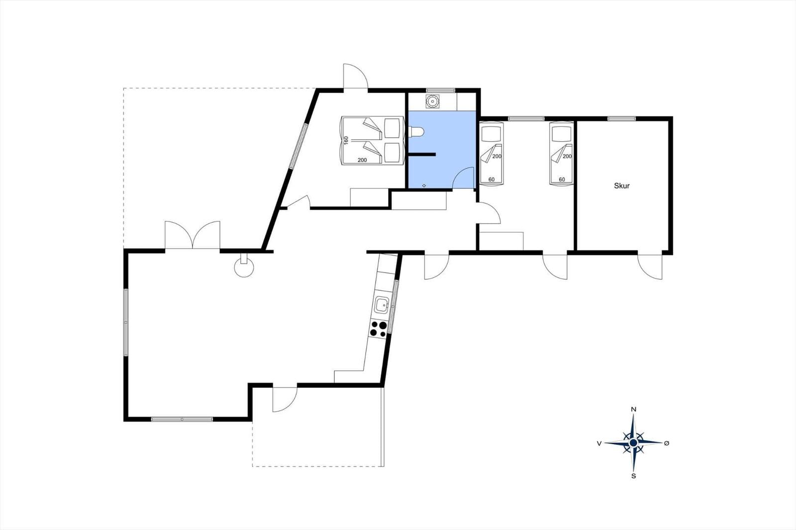 Wohnung mit Küche, Bad, Schlafzimmer und Wohnbereich. Raumbezeichnung Skur sichtbar.