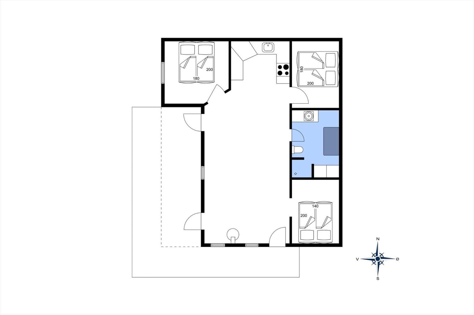 Wohnung mit drei Schlafzimmern, Küche und Bad. Großer Wohnbereich mit Fenster.