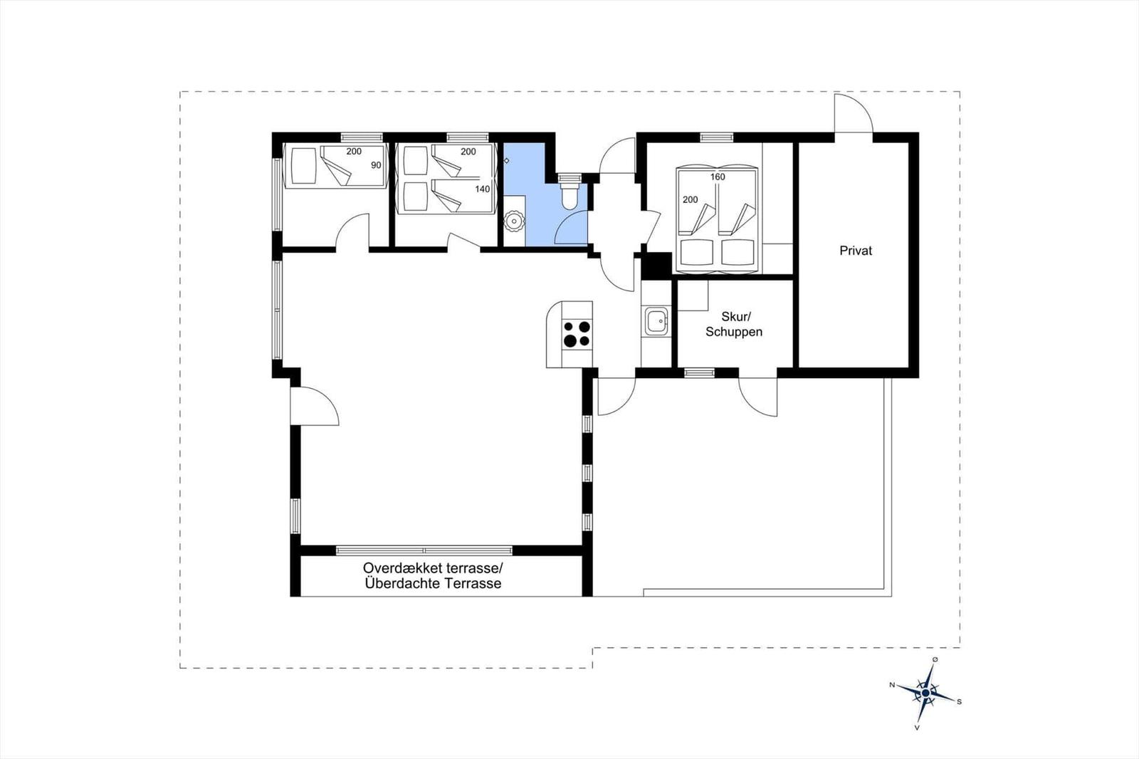 Wohnung mit drei Schlafzimmern, Küche, Bad und überdachter Terrasse.