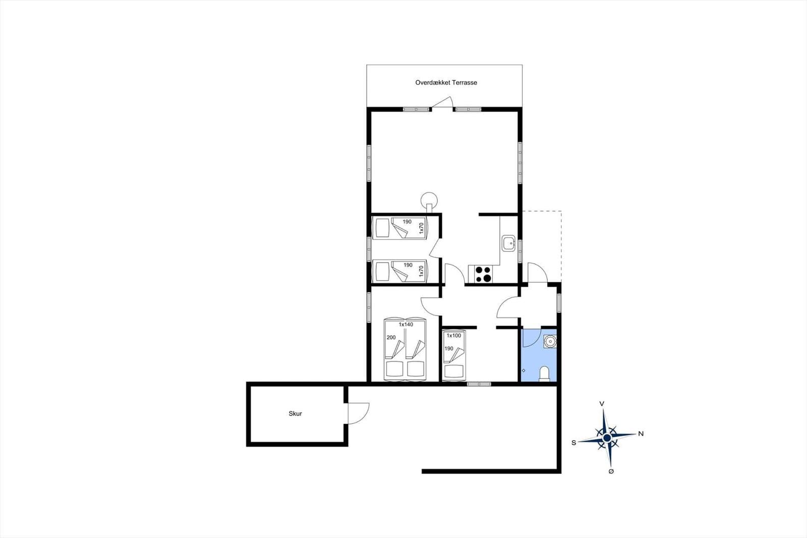 Wohnung mit drei Schlafzimmern, Küche und überdachter Terrasse.