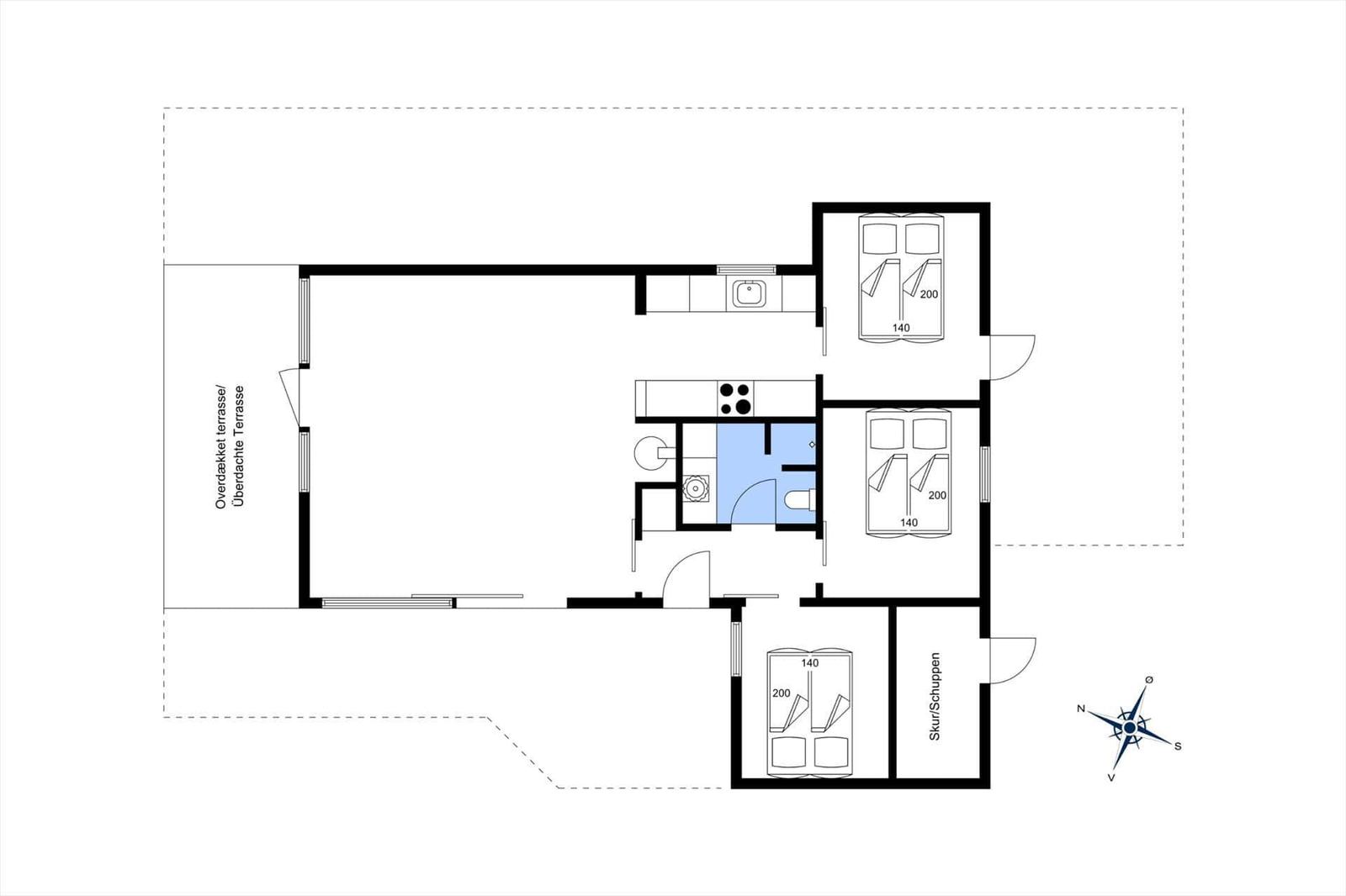 Funktionaler Grundriss mit drei Schlafzimmern, Küche und überdachter Terrasse.