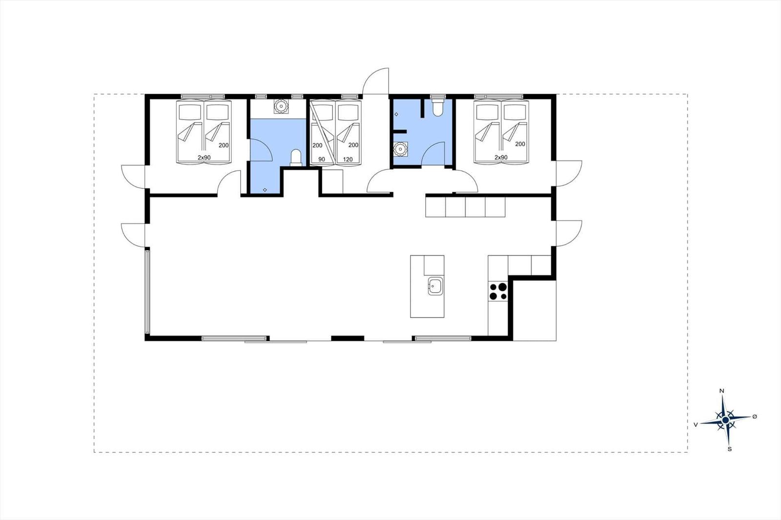 Wohnung mit drei Schlafzimmern, Küche und Bad. Flur mit Treppe.
