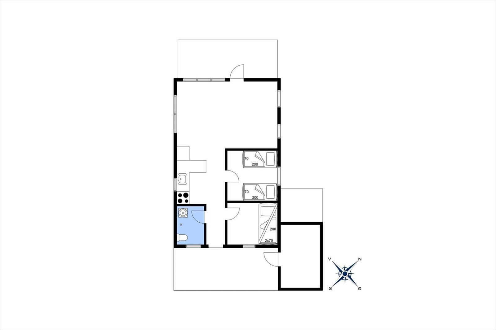 Wohnung mit zwei Schlafzimmern, Küche und Bad. Raumübersicht mit Maßen.