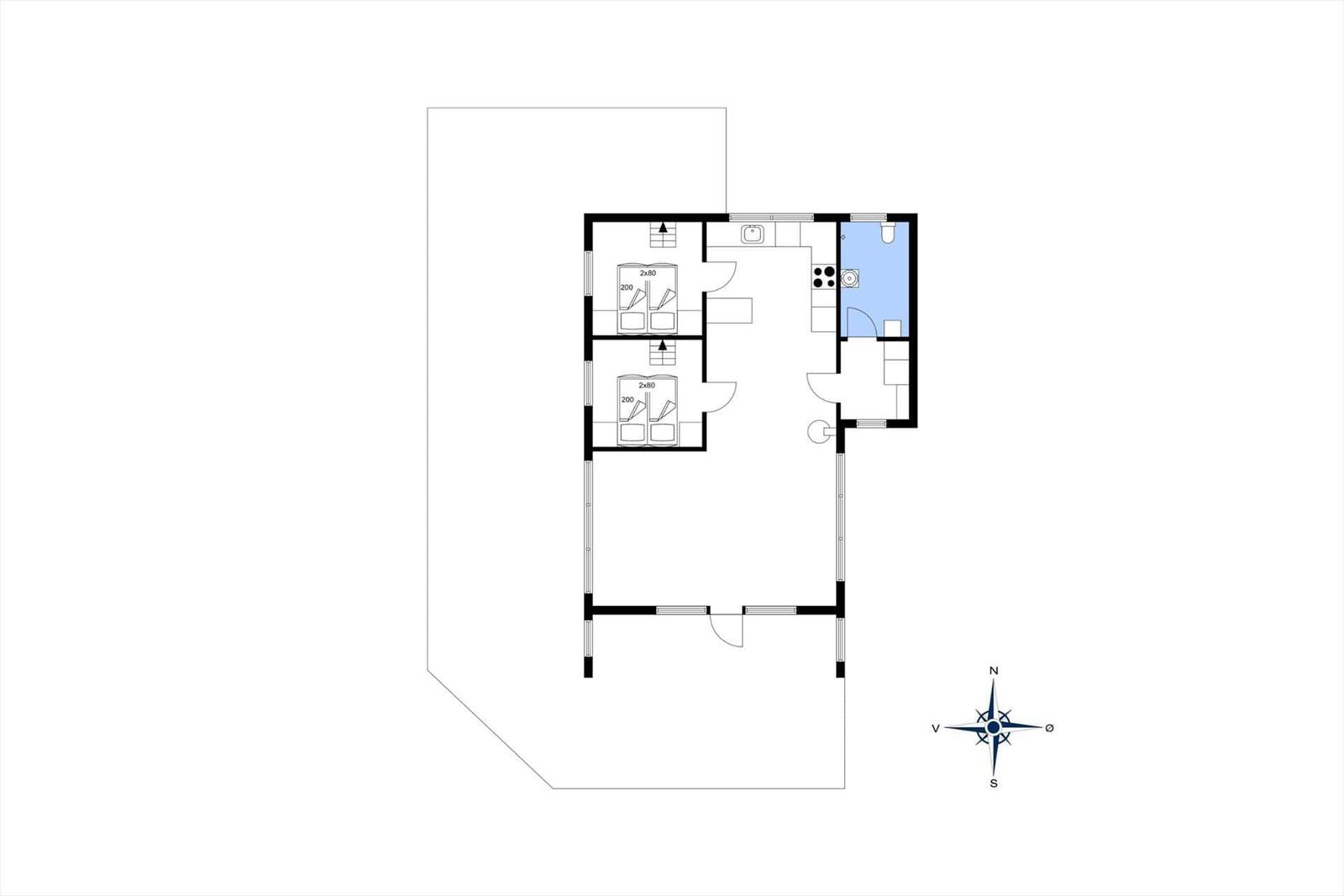 Zwei Schlafzimmer, Küche, Bad und Wohnbereich mit Kompass