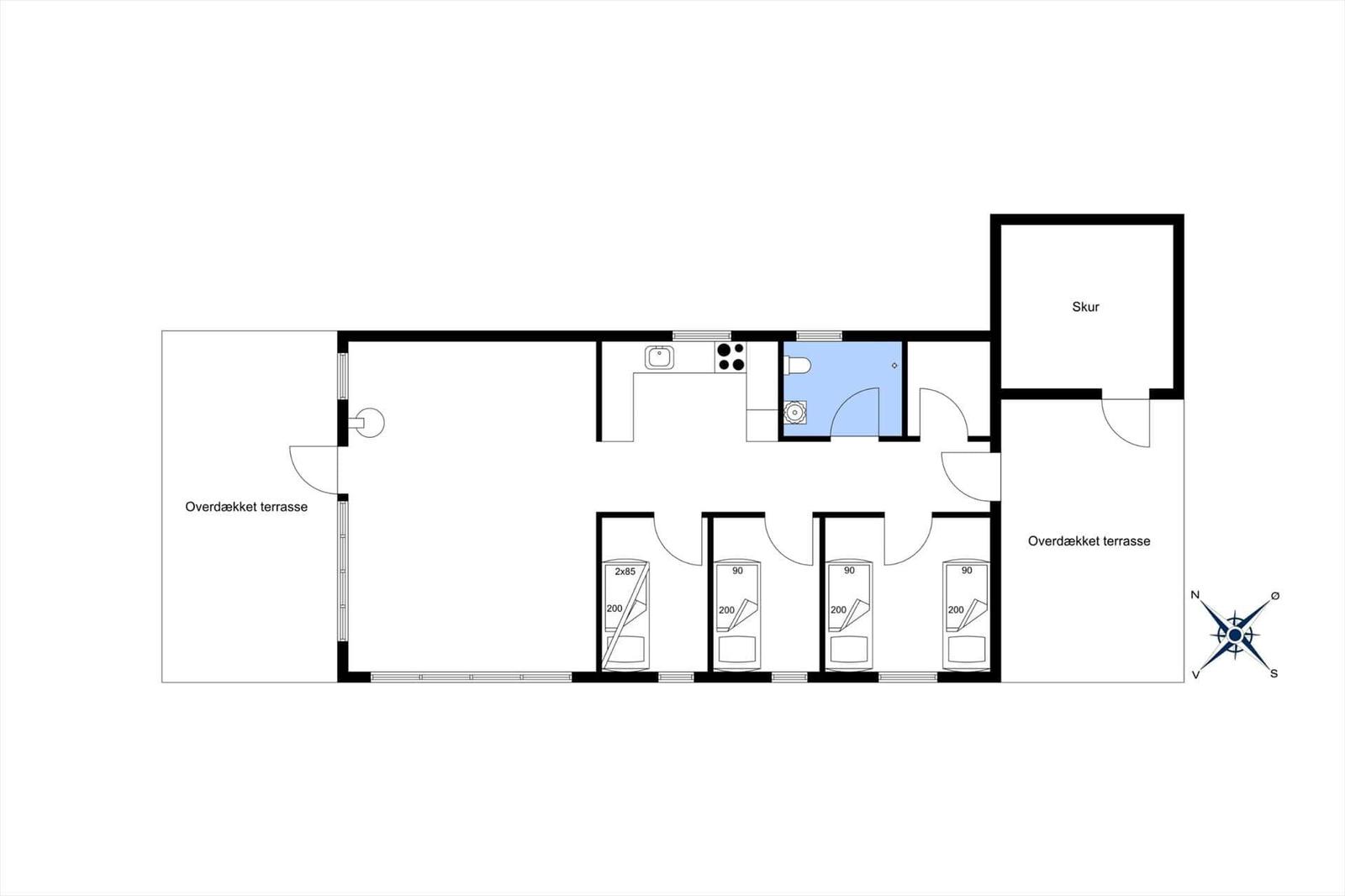 Wohnung mit vier Schlafzimmern, Küche, Bad und überdachten Terrassen.