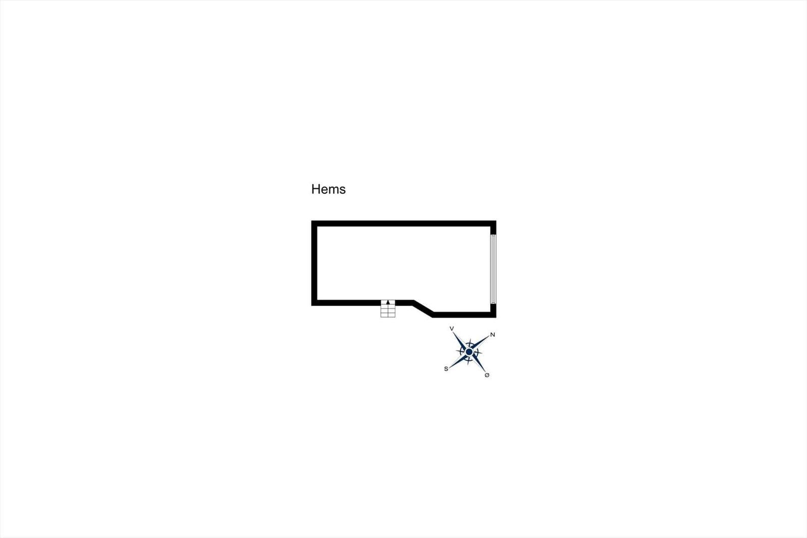 Hems: Grundriss mit Nordpfeil und Fensteranordnung.