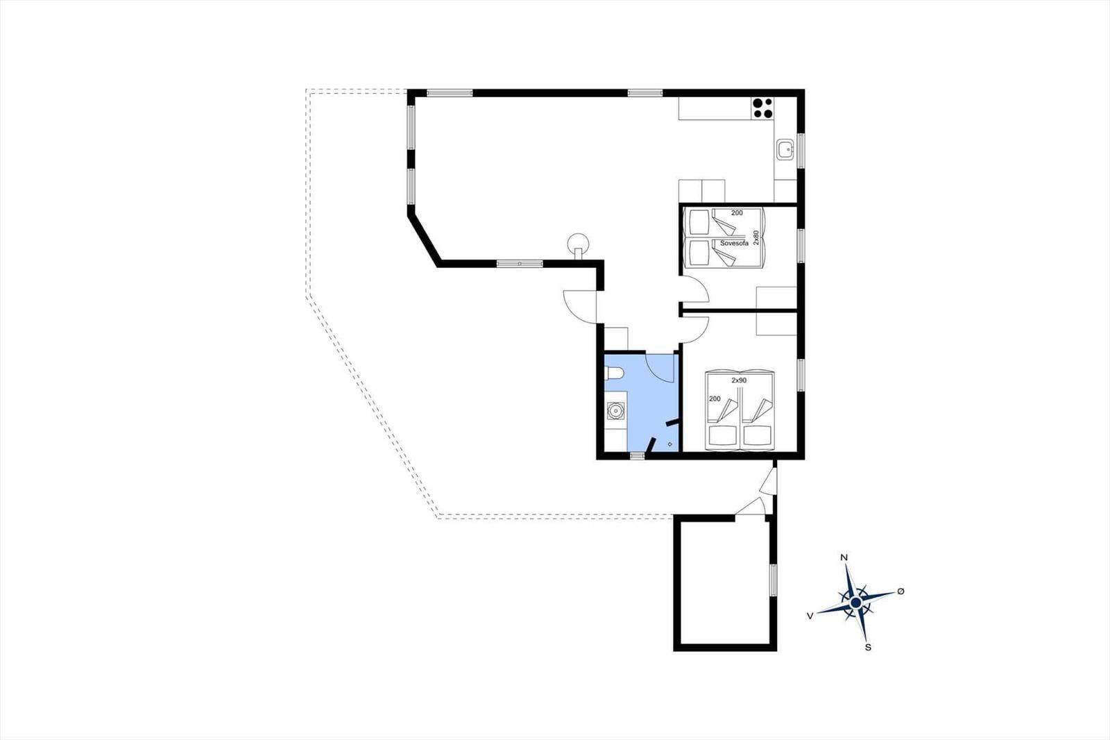 Wohnung mit zwei Schlafzimmern, Küche und Bad. Grundriss mit Kompass.