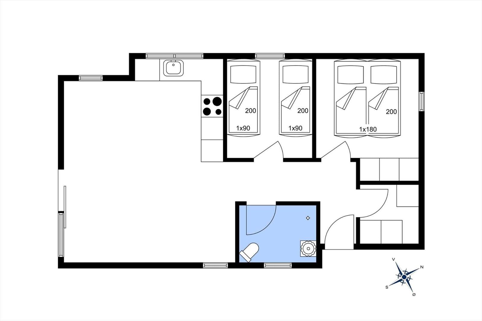 Wohnung mit Küche, drei Schlafzimmern und Bad. Flur und Wohnbereich sind groß.