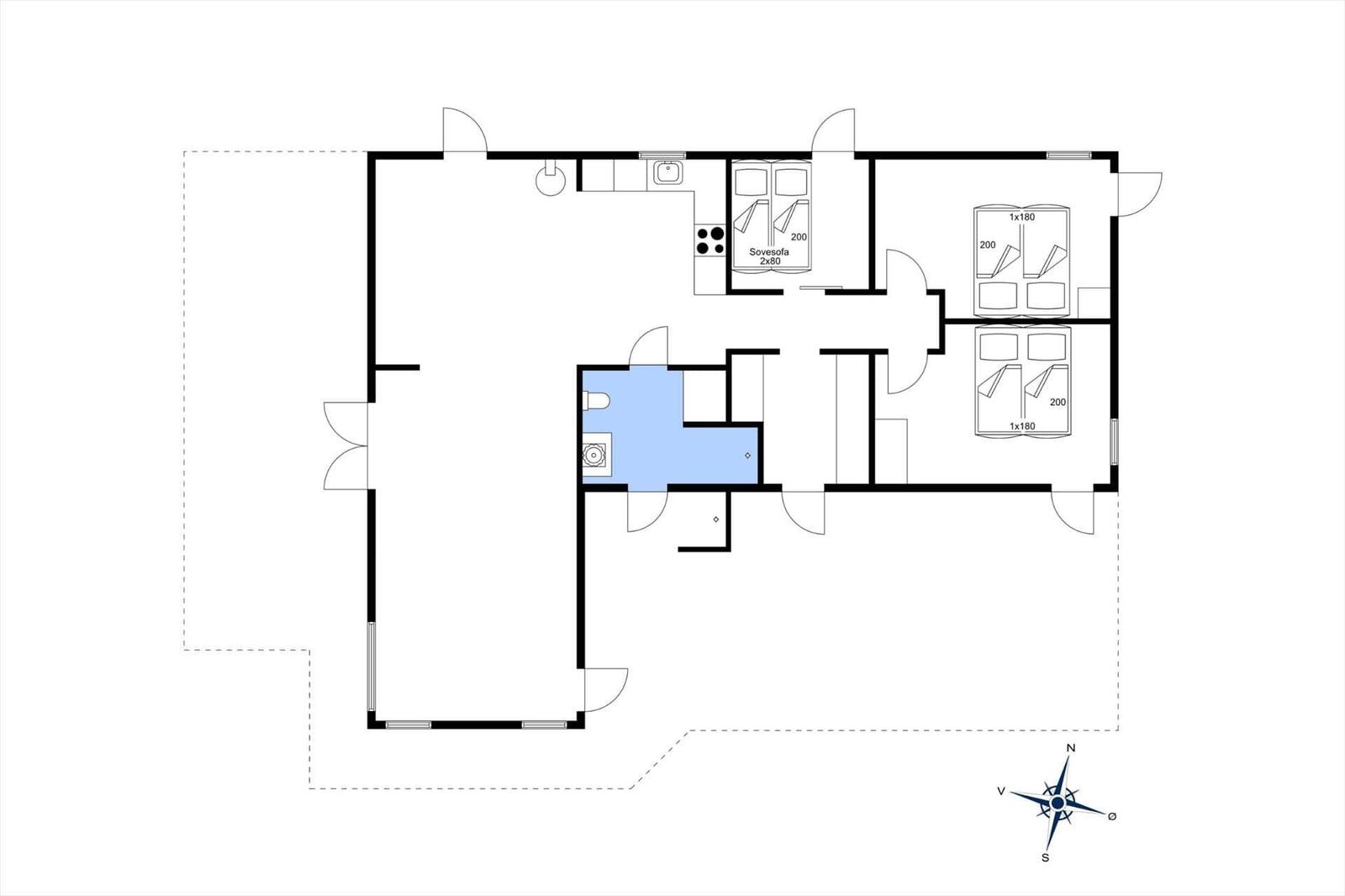 Wohnung mit drei Schlafzimmern, Küche und Bad. Raumplan mit Möbelplatzierung.