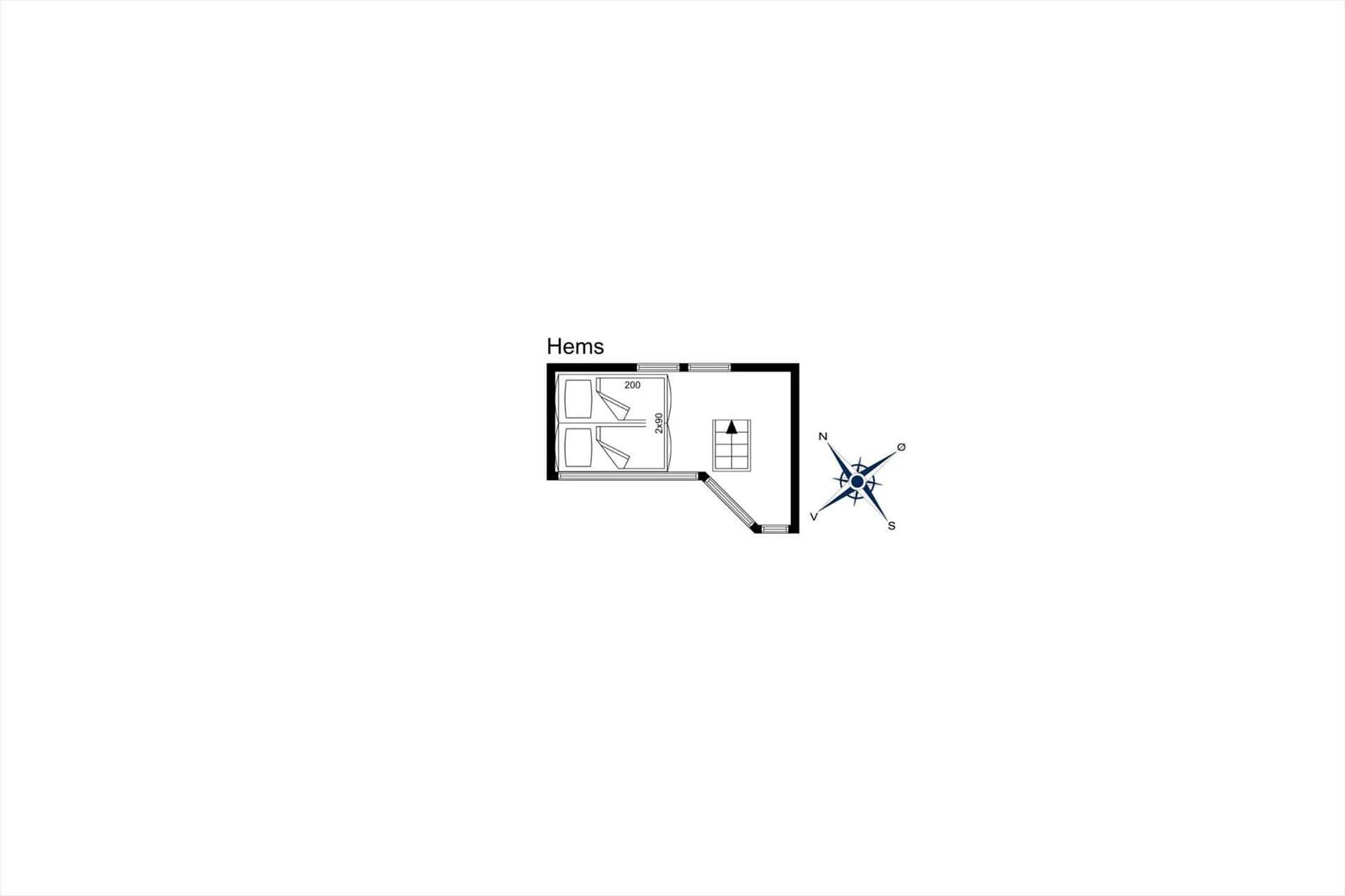 Hems: floor plan with bedroom, bathroom, and window. Compass included.