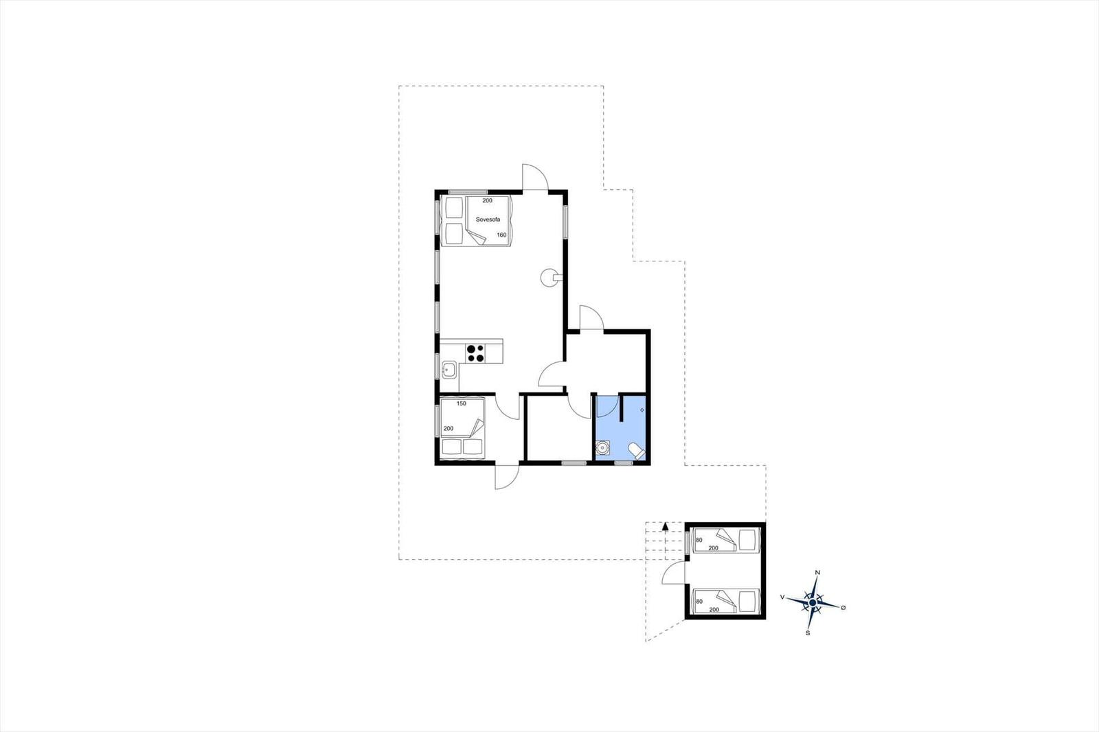 Apartment with kitchen, bedrooms, and bathroom. Room layout with measurements.
