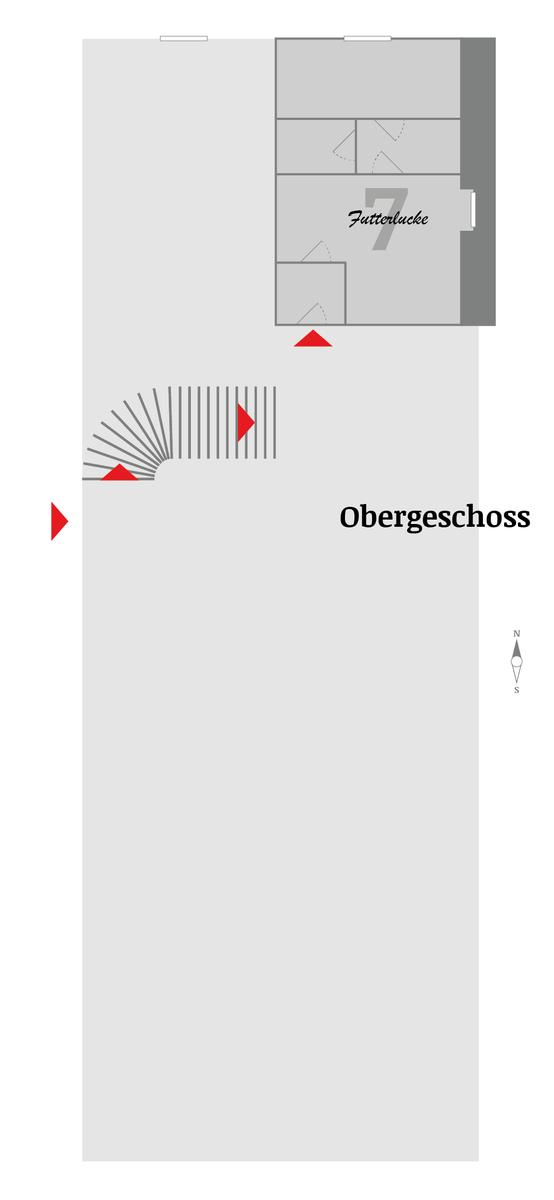 Obergeschoss mit Treppenhaus und Futterluke