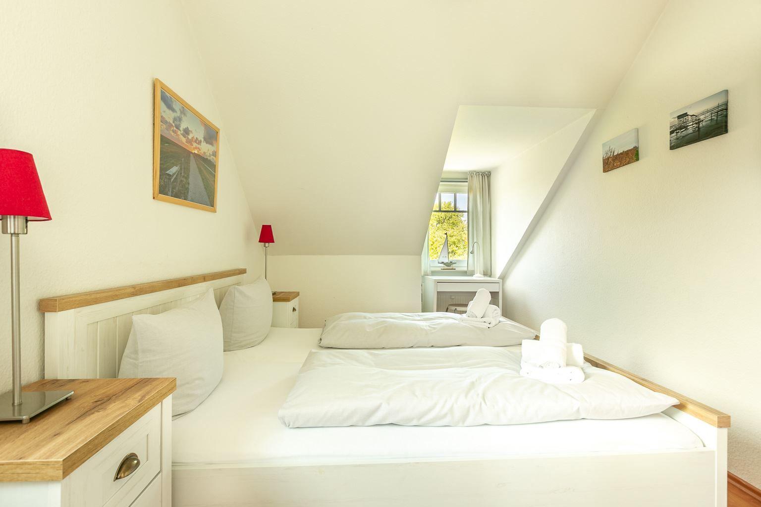 1. Schlafzimmer...