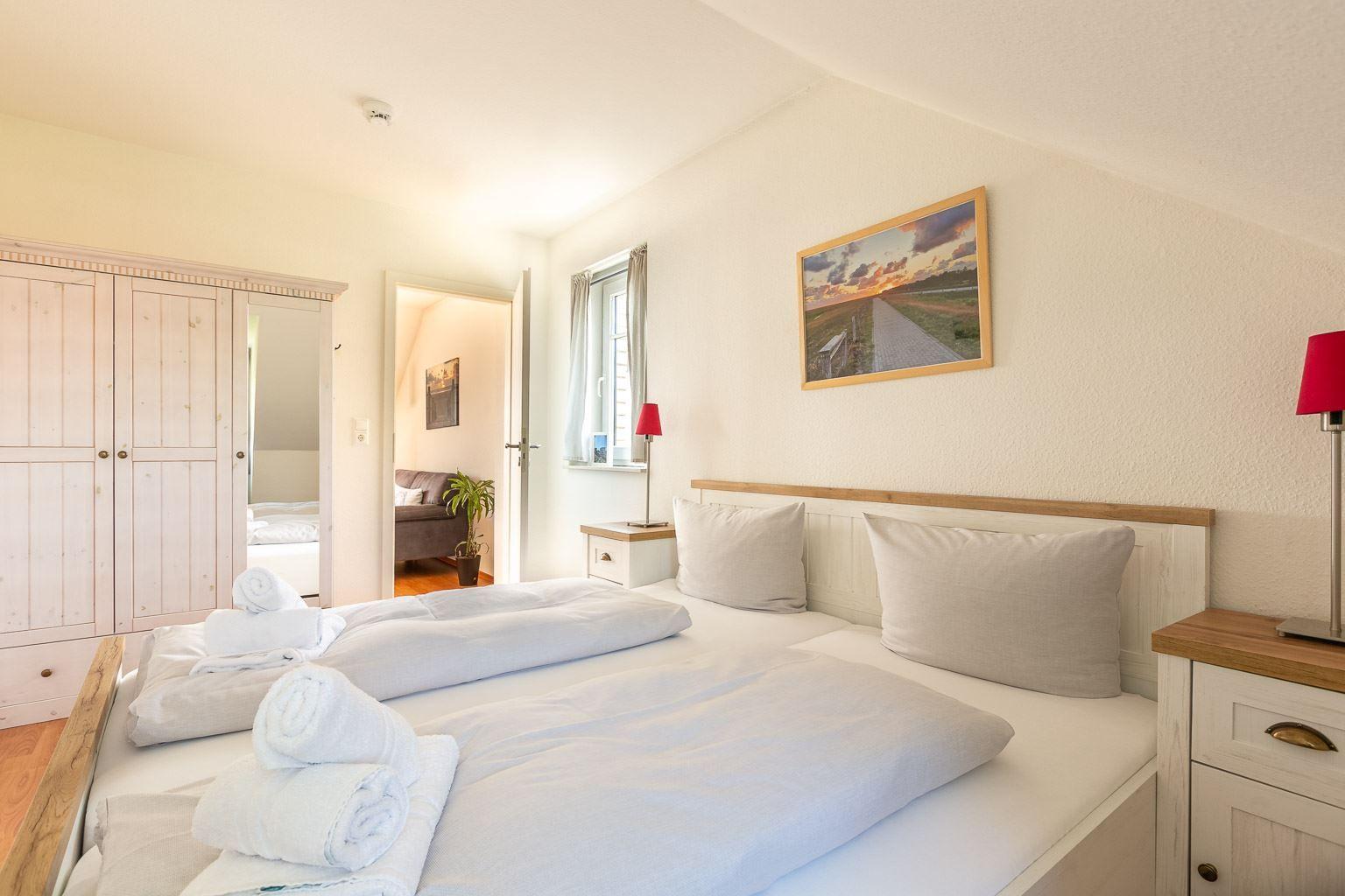 1. Schlafzimmer...