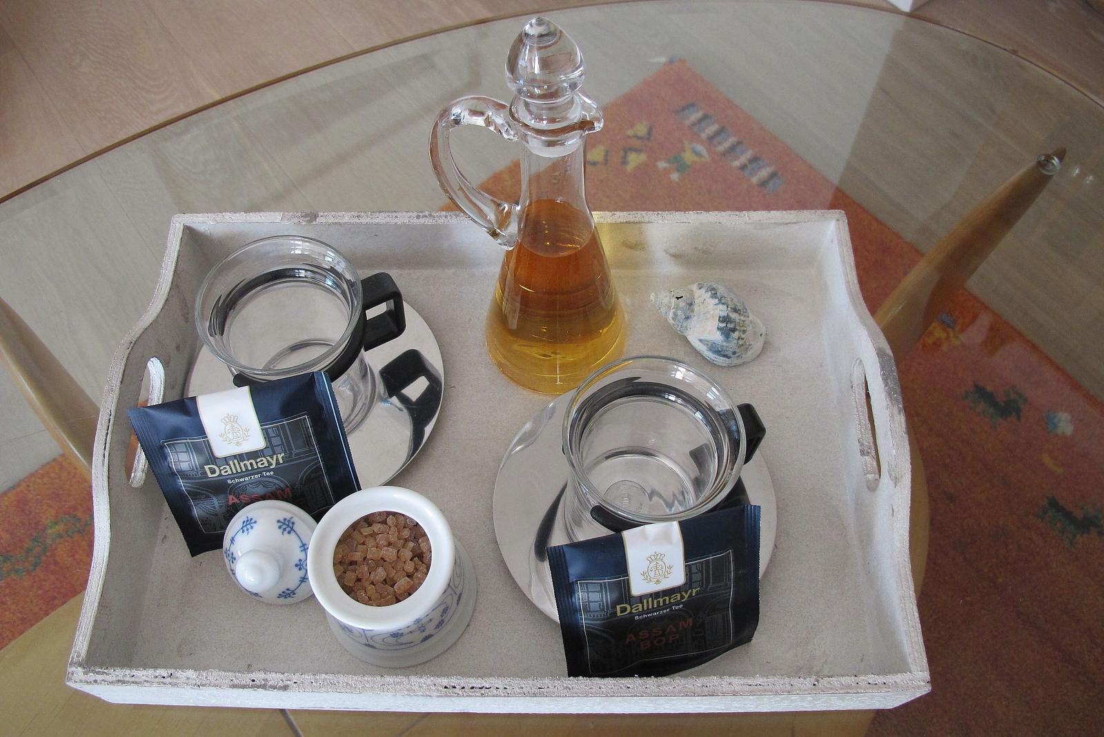 Rum muss, Wasser kann, Zucker braucht nicht .......