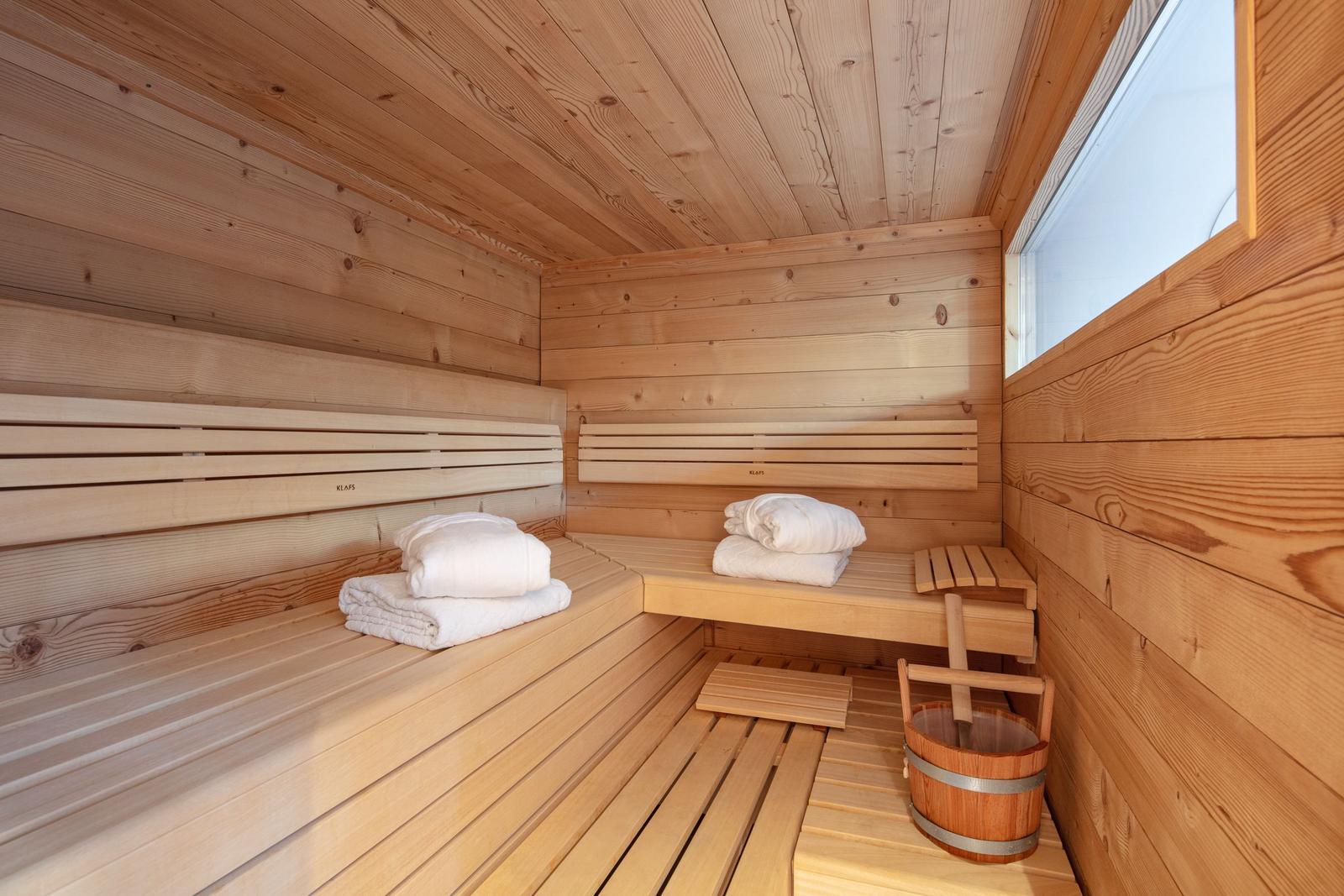 Sauna und Wellness-Bereich...