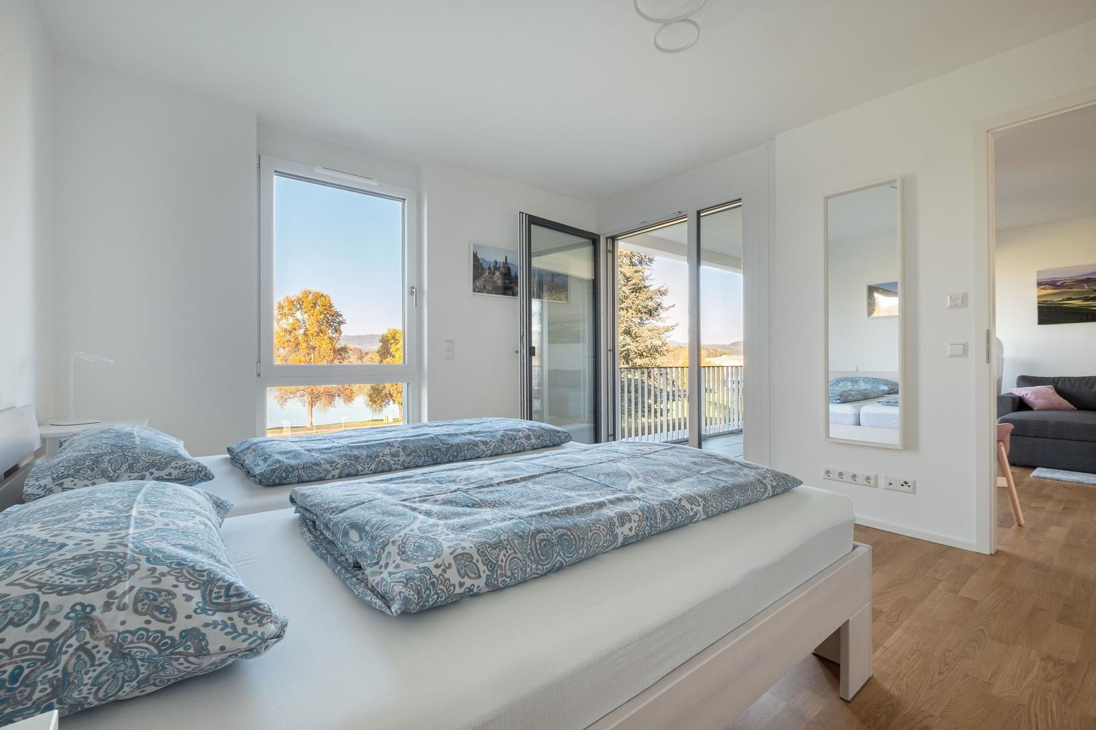 Schlafzimmer 1...