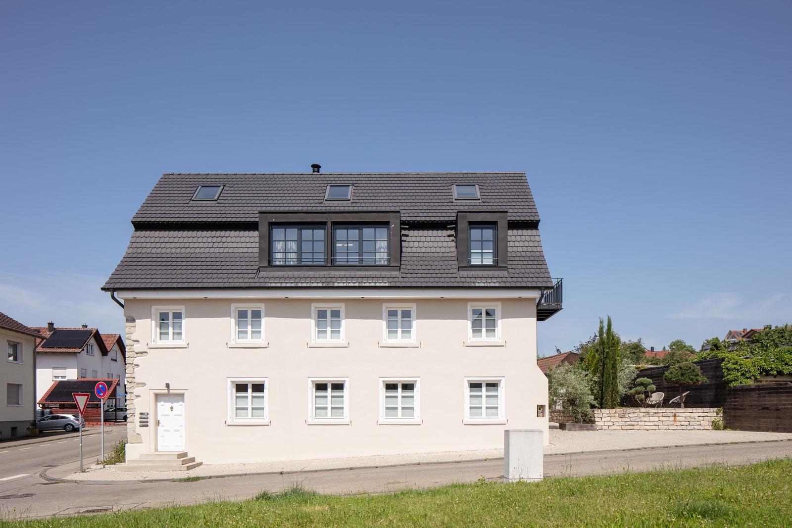 Haus und Außenbereich...