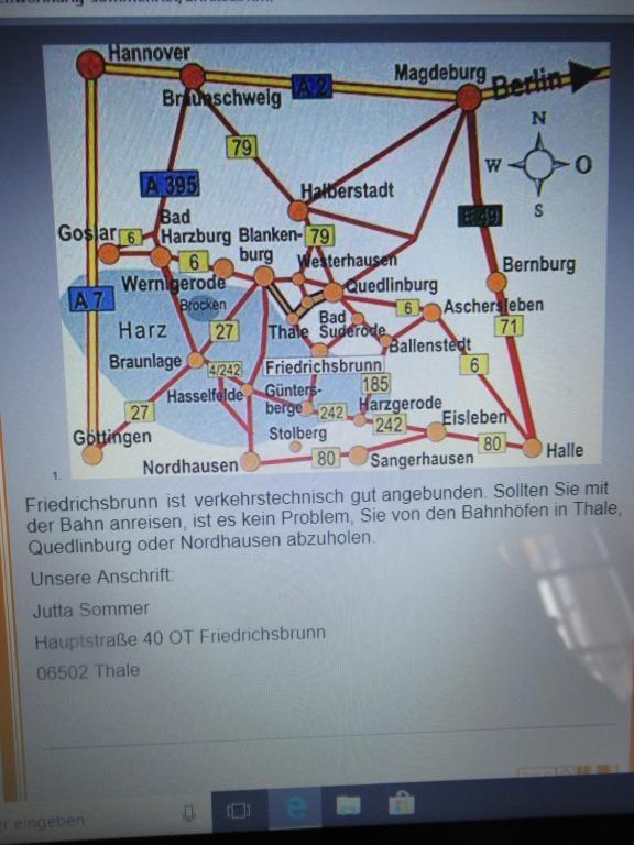 Karte zeigt Verkehrsanbindungen von Friedrichsbrunn mit Bahn- und Autobahnnetz.