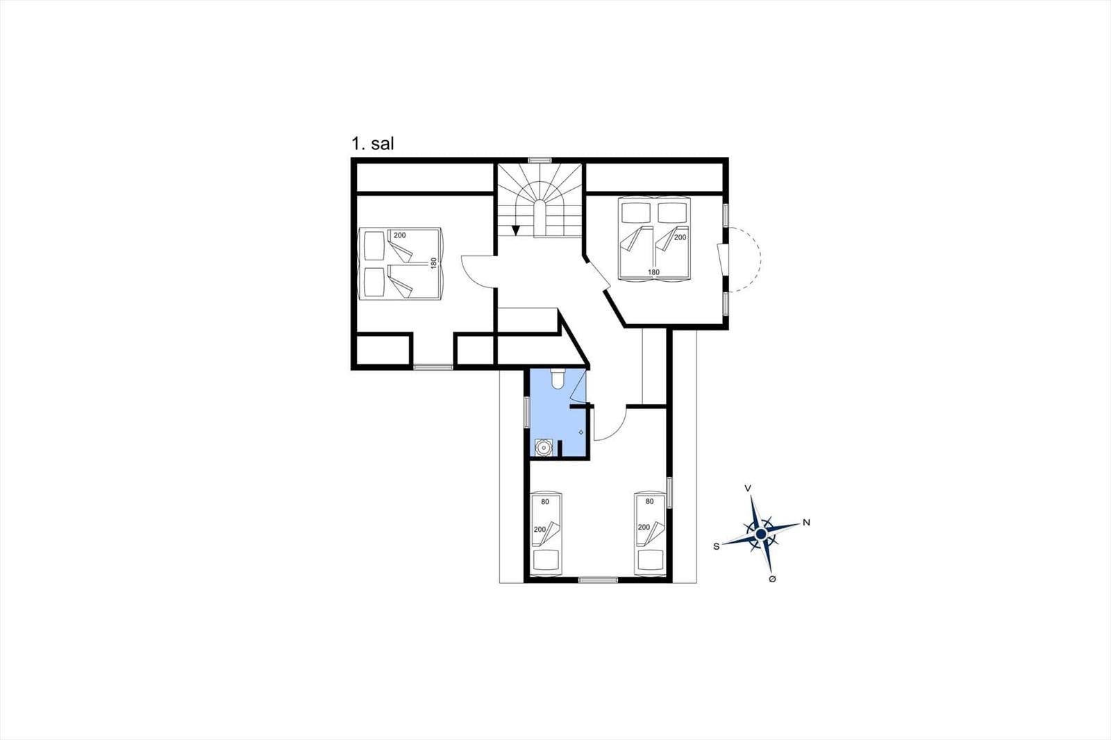 Erdgeschossplan mit Schlafzimmer, Bad und Treppenhaus.