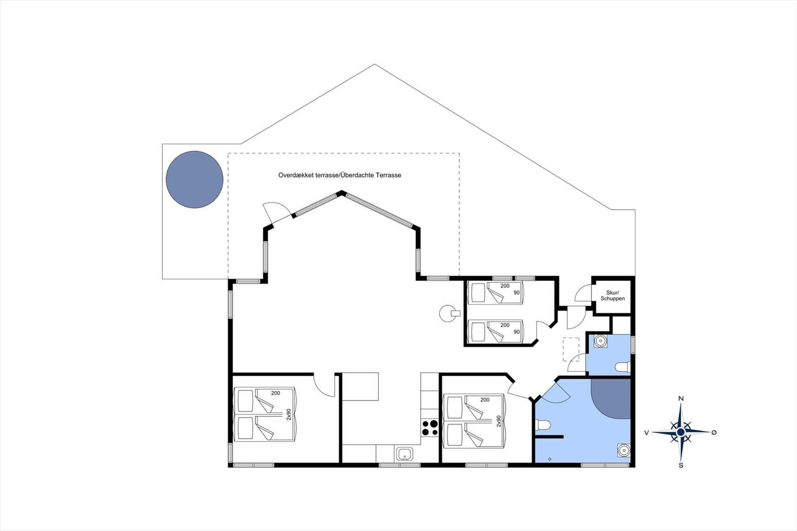 Wohnung mit drei Schlafzimmern, Küche, Bad und überdachter Terrasse.