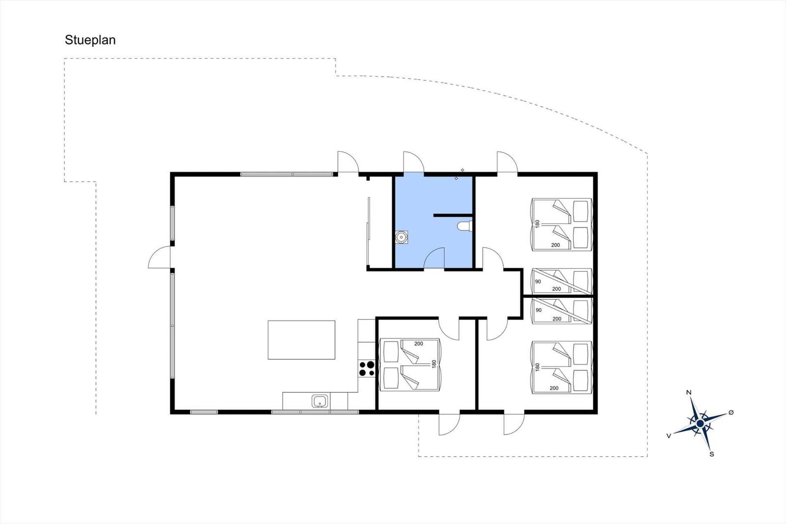 Stueplan zeigt Wohnbereich, Küche, drei Schlafzimmer und ein Badezimmer.