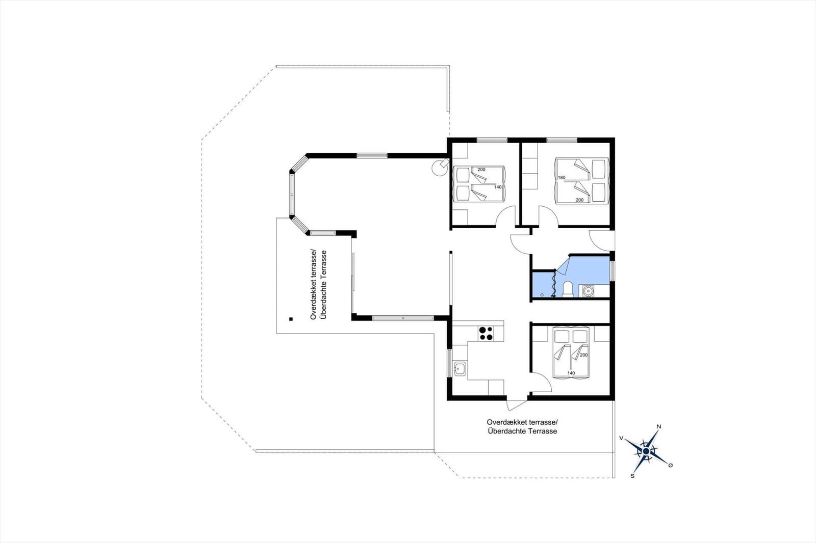 Wohnung mit drei Schlafzimmern, Küche und überdachter Terrasse