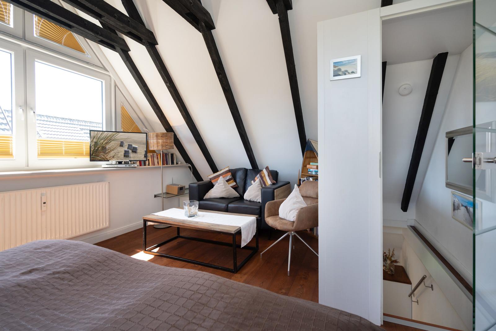 Doppelschlafzimmer (200x200 cm) im DG