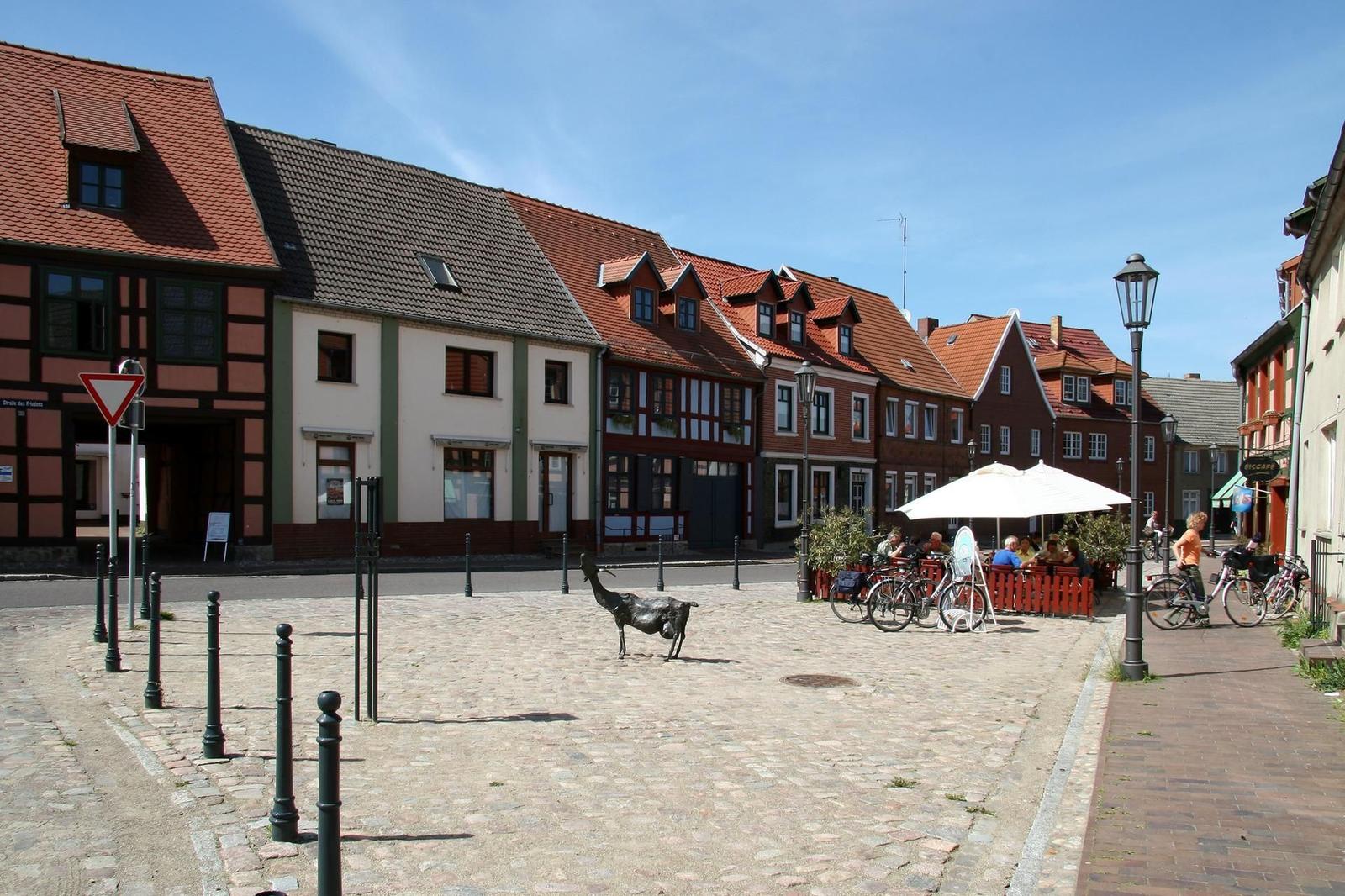 Am Hafen/1-13