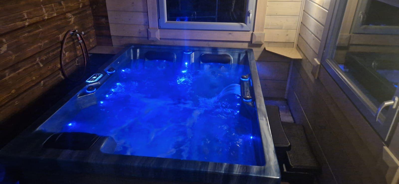 Whirlpool für 3 Personen