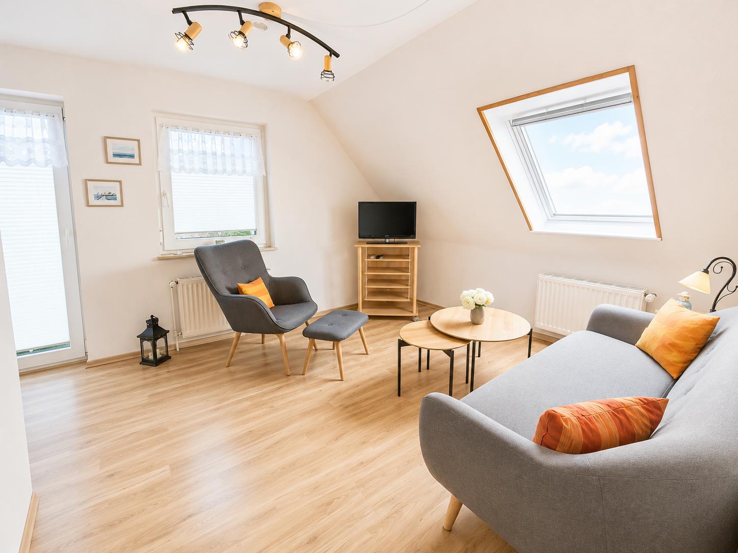 Wohnzimmer mit Fernseher...