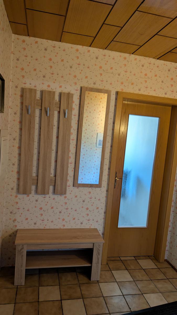 Flur mit Garderobe