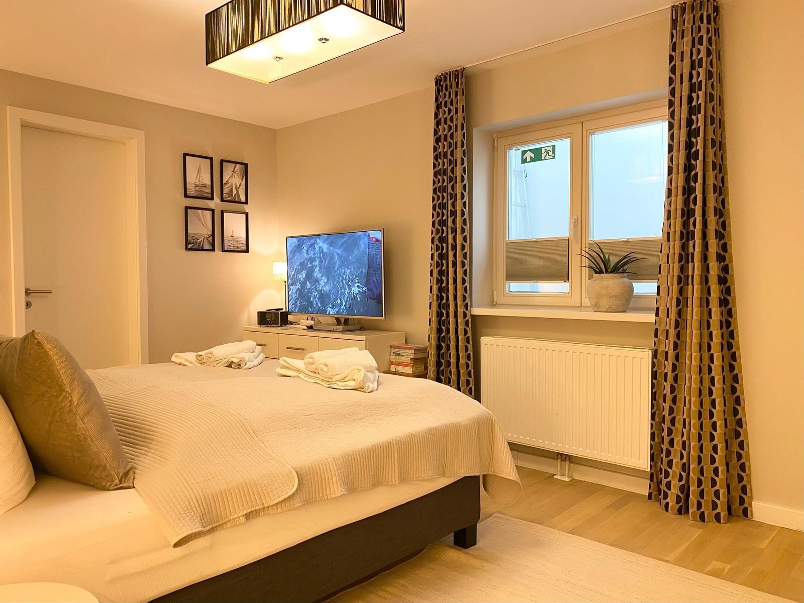 Schlafzimmer 2 UG 180m x 200m