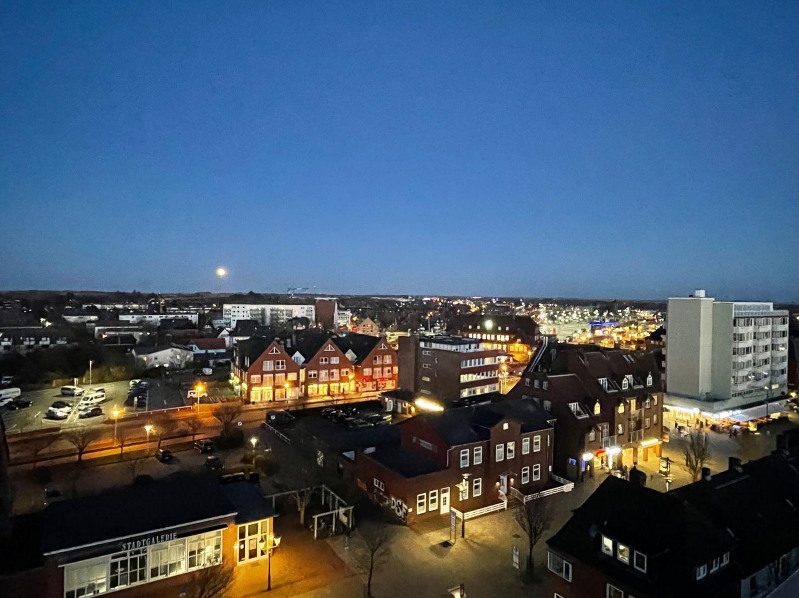 Schöner Ausblick vom Balkon am Abend