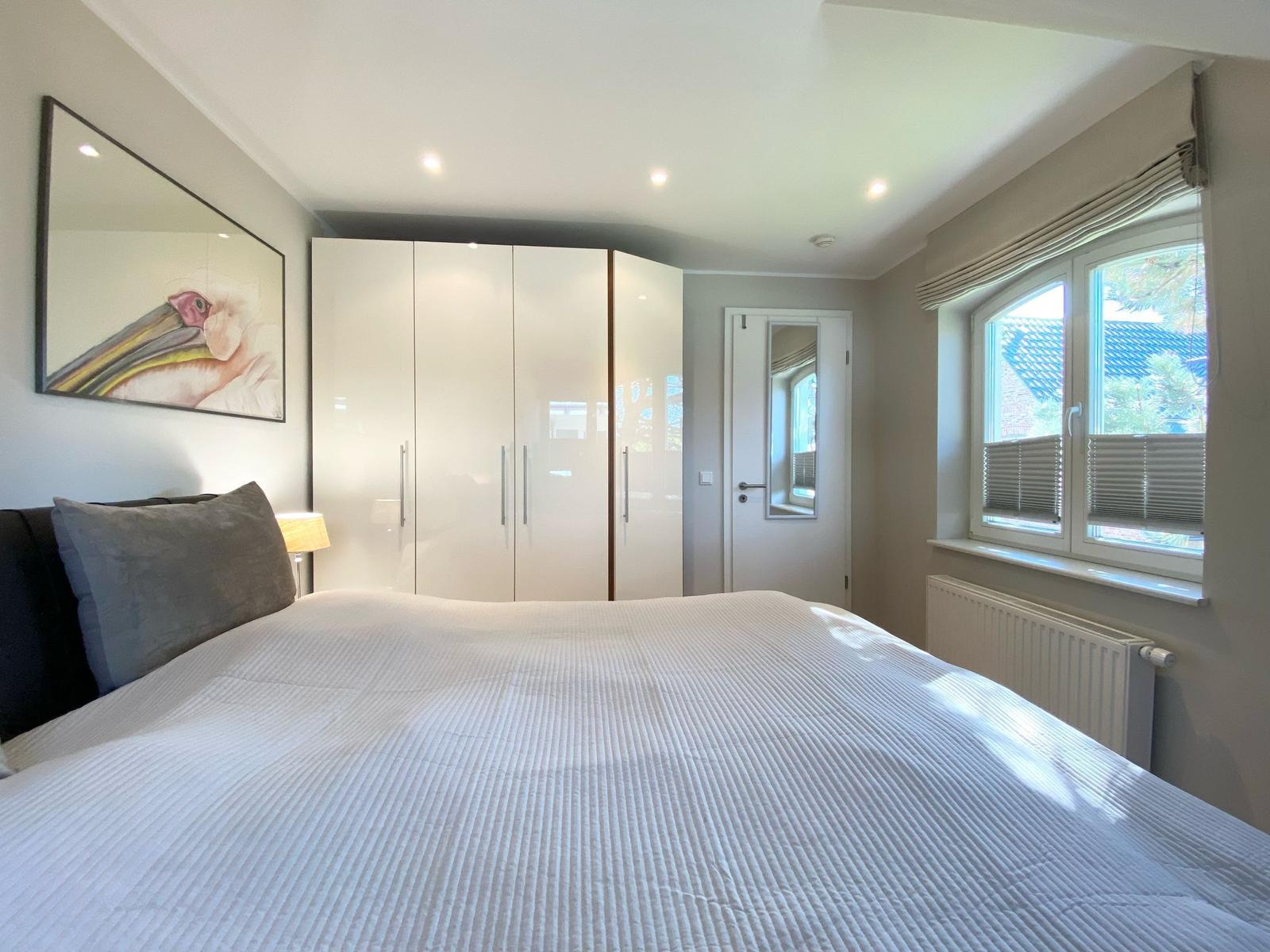 Schlafzimmer mit Doppelbett