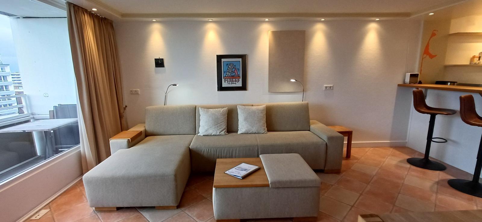 Wohn- und Schlafzimmer mit Schlafcouch / Sitzecke