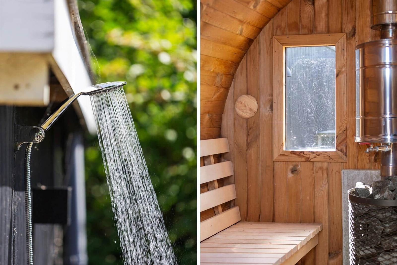 Außen-Dusche mit Wasserstrom und Holzsitzbad mit Sitzbank und Glasfenster.