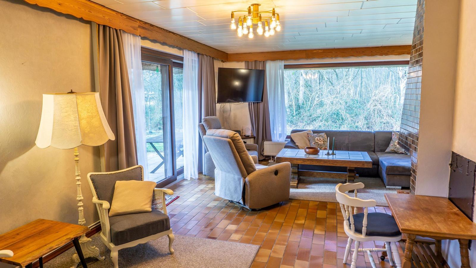 Sofaecke mit TV